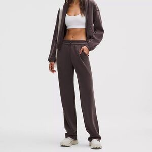 Lululemon Softstreme High-Rise Pant
Tall